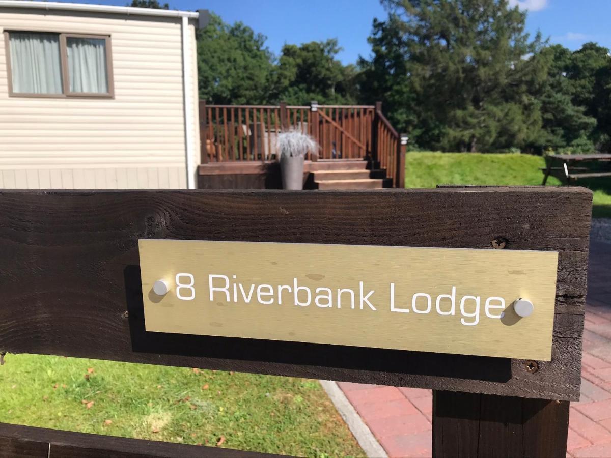 Riverbank Lodge อาวีมอร์ ภายนอก รูปภาพ